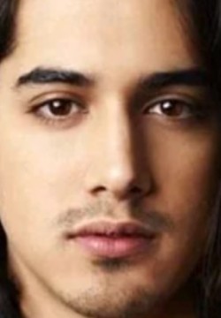 Эван Джогиа