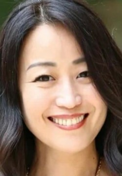 Аюми Такано