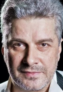 Антон Хатеев