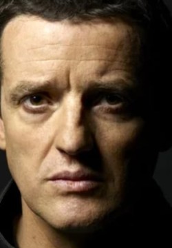 Луис Феррейра