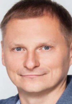 Роман Коломыцев