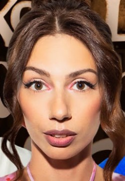 Лиза Фетисова