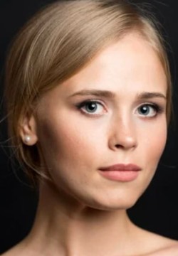 Анна Кошмал