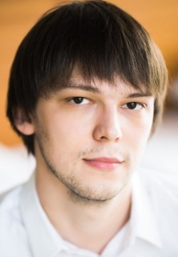 Роман Маслов