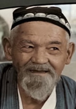 Хикмат Латыпов