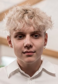 Ваня Дмитриенко