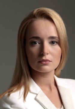 Поля Полякова