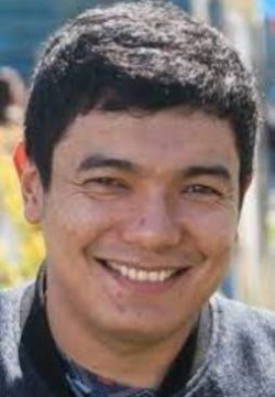 Алишер Утев