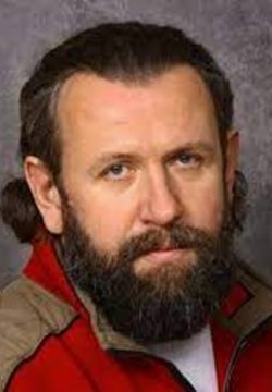 Олег Антонов