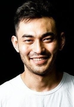 Акылхан Алмасов