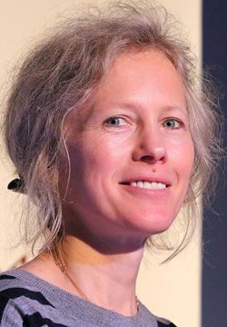 Анна Чернакова