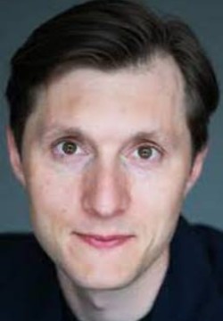 Олег Савцов