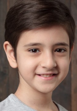 Леон Автаев