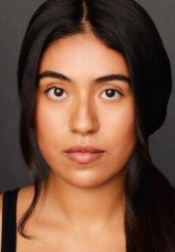 Амина Ньевес