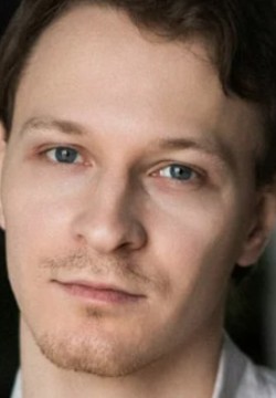 Александр Халюта