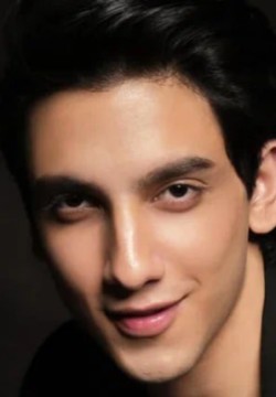 Веданг Райна