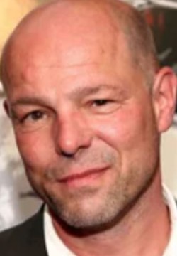 Саймон Селлан Джоунс