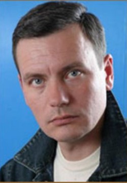 Антон Голышев