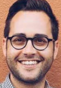 Майк Вукадинович