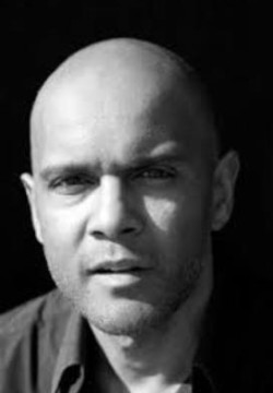 Тони Бриггс