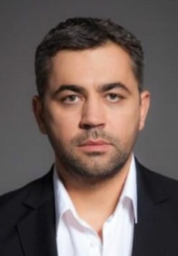 Владислав Карако