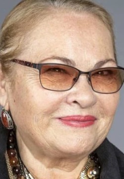 Нина Усатова