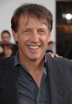 Деннис Дуган