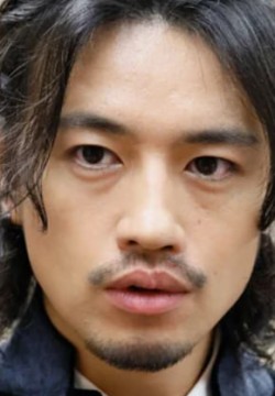 Такуми Саито