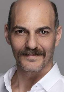 Умут Карадаг