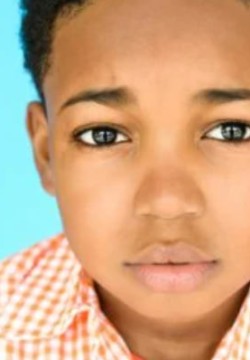 Иссак Райан Браун