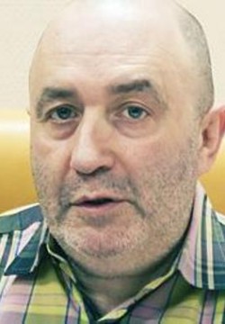 Виталий Новиков