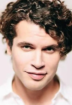 Павел Артемьев