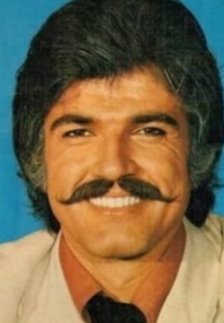 Сердар Гёкхан