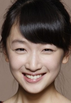 Чжоу Дунъюй