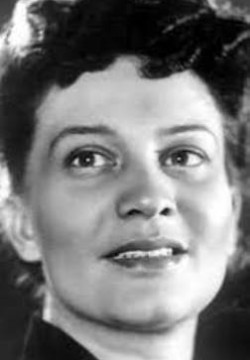 Нина Алисова