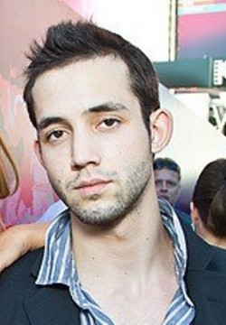 Даниил Певцов