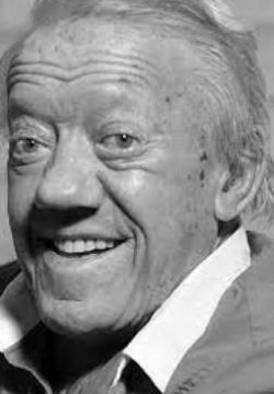 Кенни Бейкер