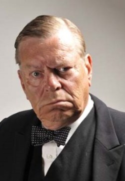 Уоррен Кларк