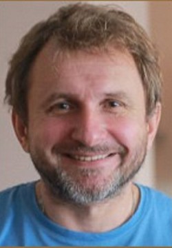 Александр Сухарев