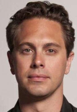 Томас Садоски