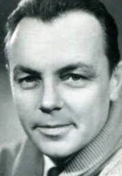 Кирилл Лавров