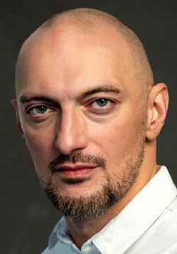 Александр Хошабаев