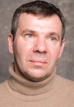 Максим Важов