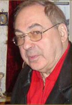 Виктор Макаров