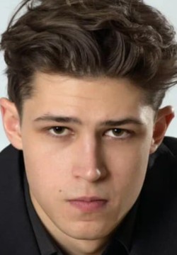 Арсений Гусев