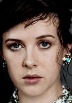 Александра Роуч