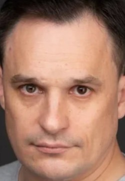 Валентин Николаев