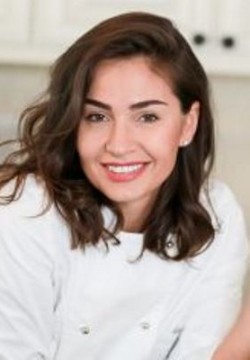 Aлиca Пoлунинa