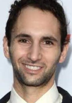 Майкл Бенаройя