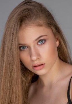 Полина Аниканова